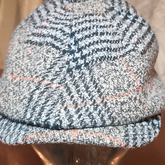 Plaid Wool Newsboy Cap - Picture 6 of 7